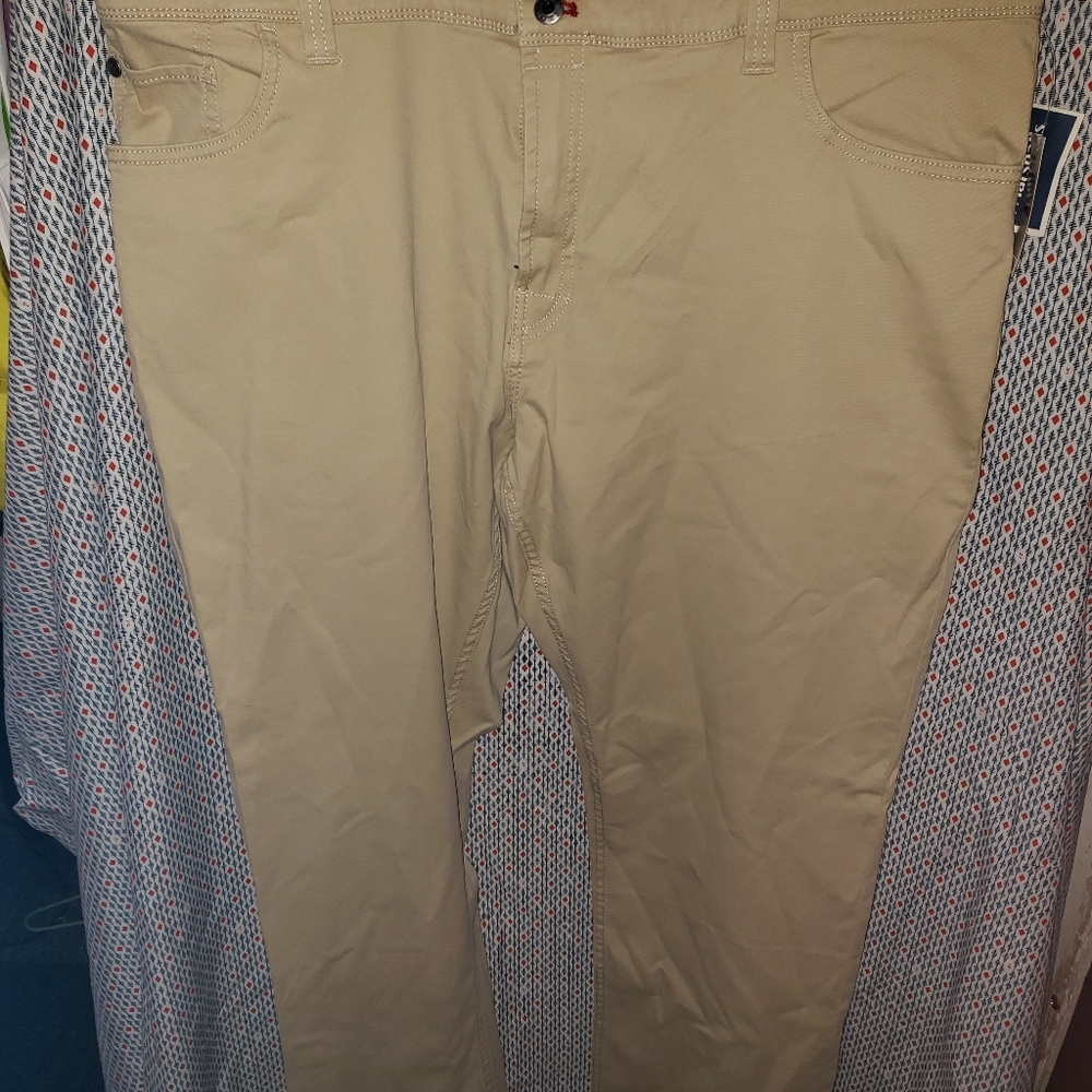 Izod Khakis
